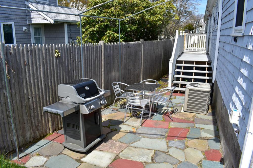 Seaside Serenity, Just A Block /0.1 Mile Away From The Beach Yarmouth Port المظهر الخارجي الصورة