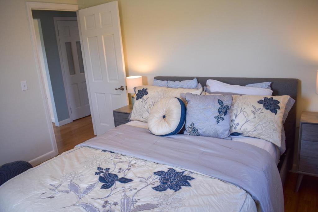 Seaside Serenity, Just A Block /0.1 Mile Away From The Beach Yarmouth Port المظهر الخارجي الصورة