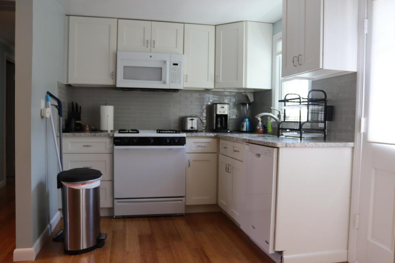 Seaside Serenity, Just A Block /0.1 Mile Away From The Beach Yarmouth Port المظهر الخارجي الصورة