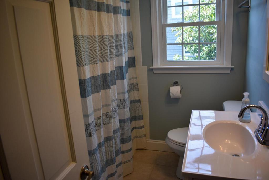 Seaside Serenity, Just A Block /0.1 Mile Away From The Beach Yarmouth Port المظهر الخارجي الصورة
